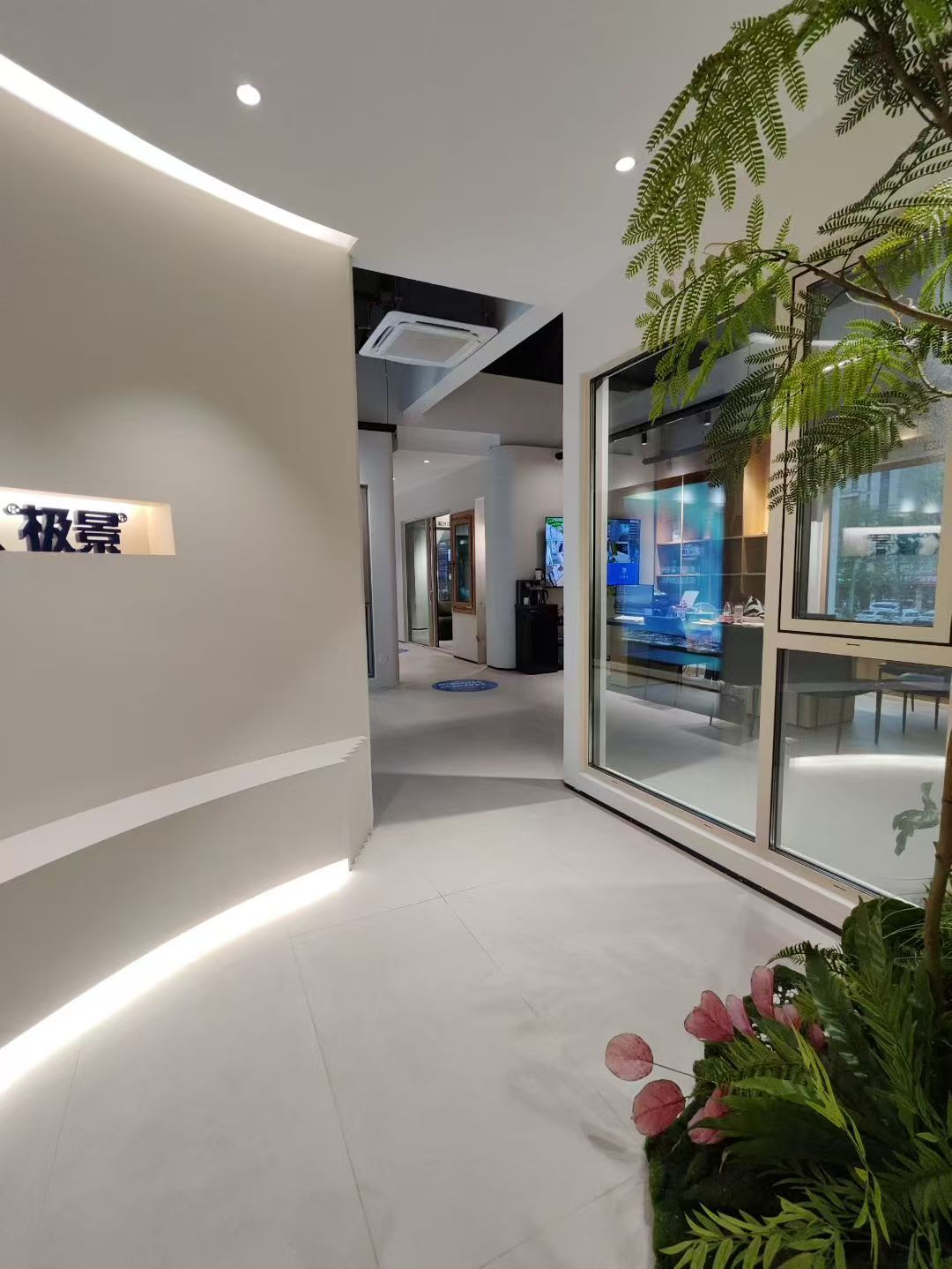 极景门窗成都旗舰店门店实景
